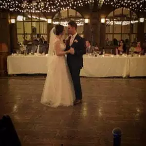 Read more about the article Top 10 First Dance Songs